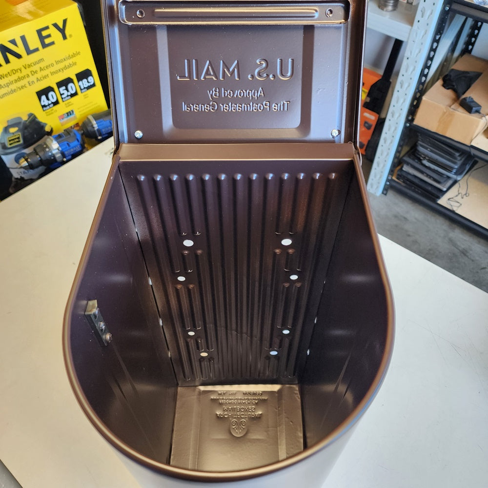 Mapleton Rubbed Bronze, Large, Steel, Post Mount Mailbox with Premium Champagne Flag (7900-2RZ-CG-10) Mapleton Rubbed Bronze, Large, Steel, Post Mount Mailbox with Premium Champagne Flag (7900-2RZ-CG-10)